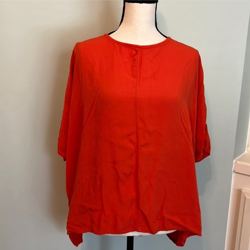 Bai Xiu Fang Blouse